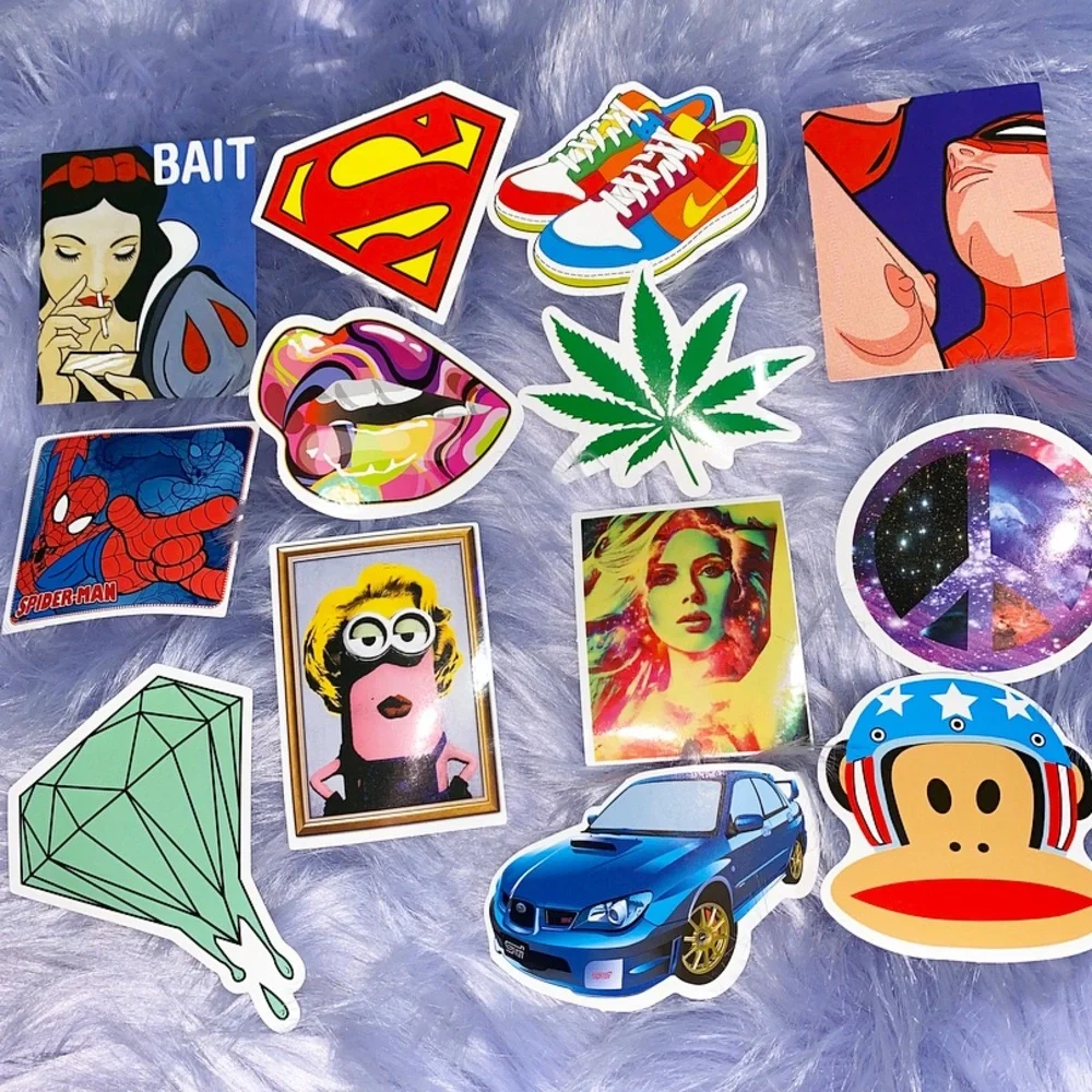 40 Graphic Waterproof Tumblr Stickers